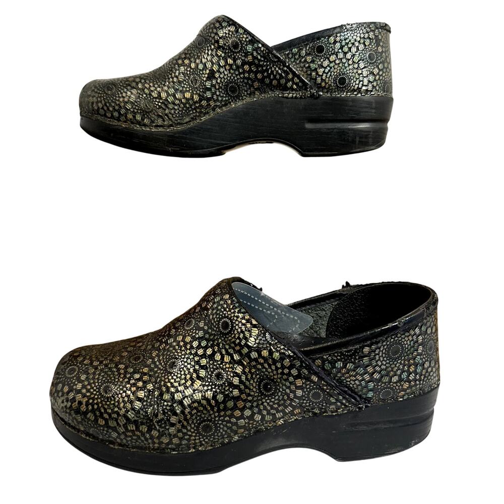 Dansko XP Floral Clogs Staples Sz 38 Metallic Professional Nurse Comfort Shoes